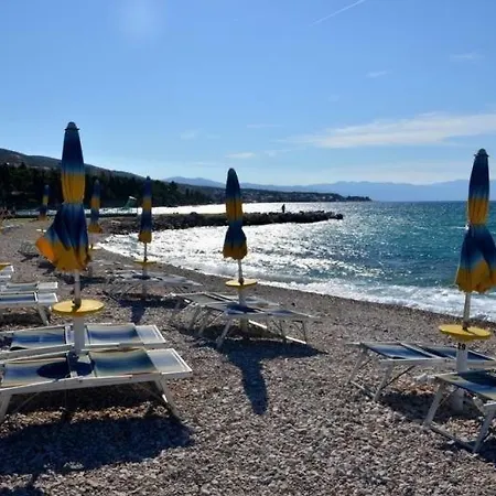 Bili * Crikvenica